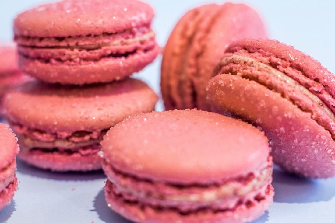 Màu pastel cho bánh macaron và kem
